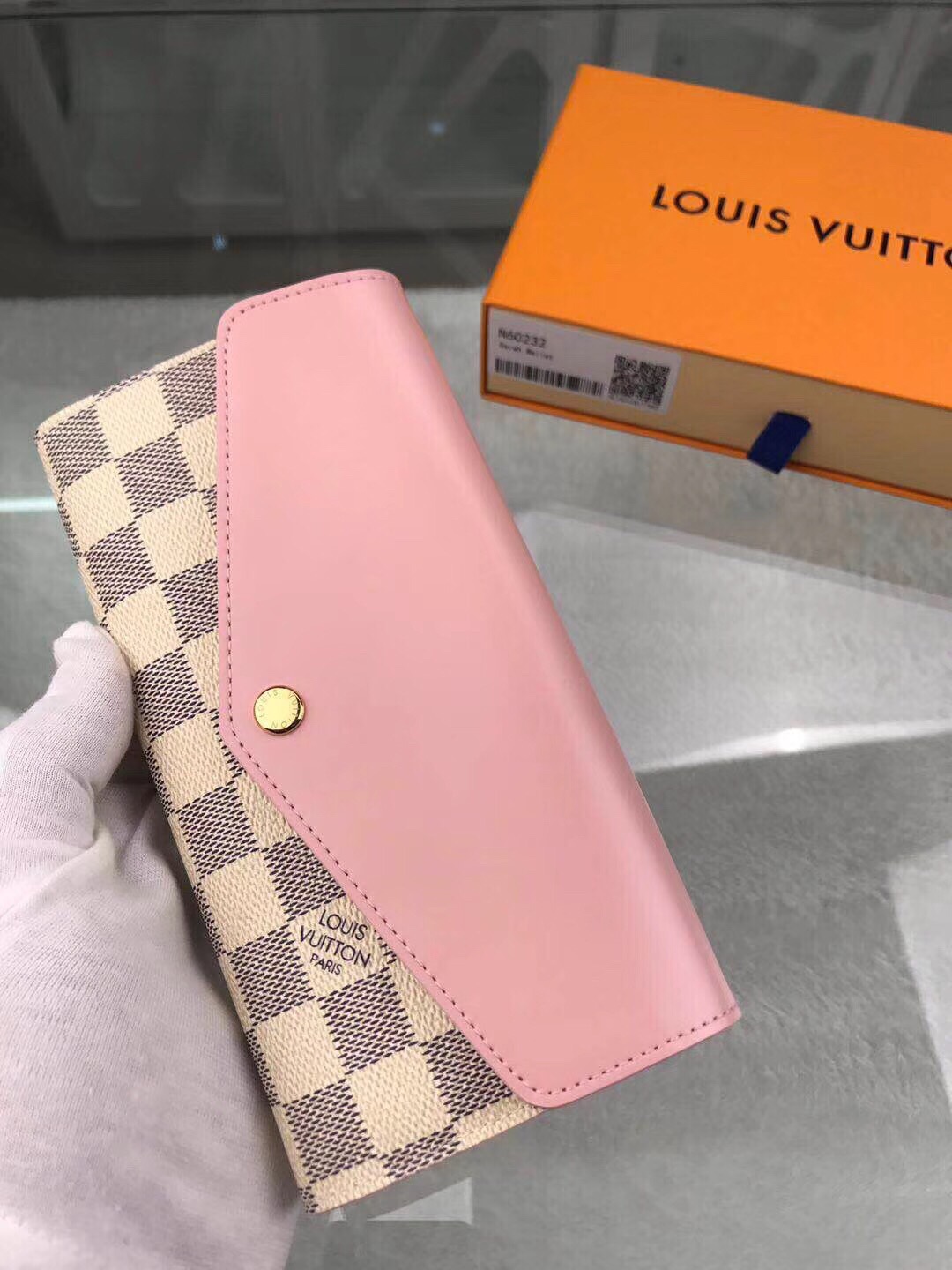 ví nữa louis vuitton siêu cấp