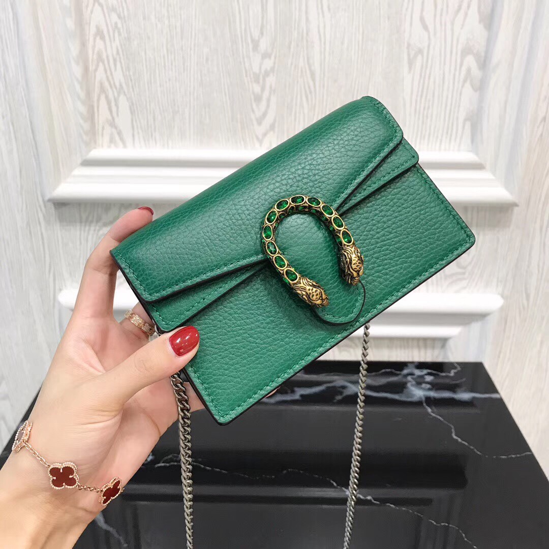 VÍ GUCCI CHÍNH HÃNG ĐẦU RỒNG GAM MÀU ĐEN HUYỀN BÍ PHONG CÁCH