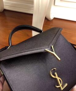 T&uacute;i YSL Da Sần Classic Màu Đen Logo Vàng