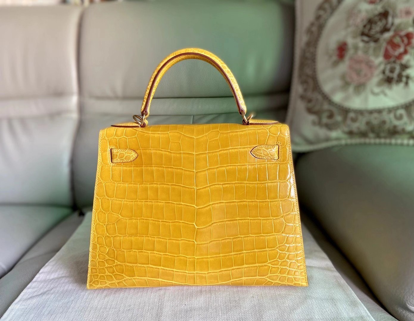 Túi xách nữ siêu cấp –TXSC1041 Túi xách HERMES Kelly Da cá sấu màu vàng