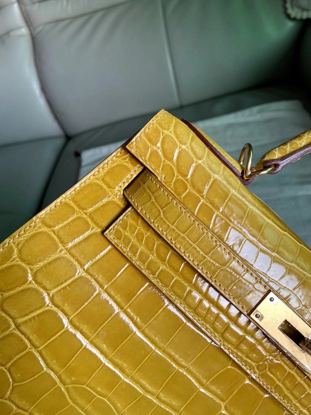 Túi xách nữ siêu cấp –TXSC1041 Túi xách HERMES Kelly Da cá sấu màu vàng