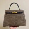 Túi xách HERMES Kelly da cá sấu màu xám than bóng