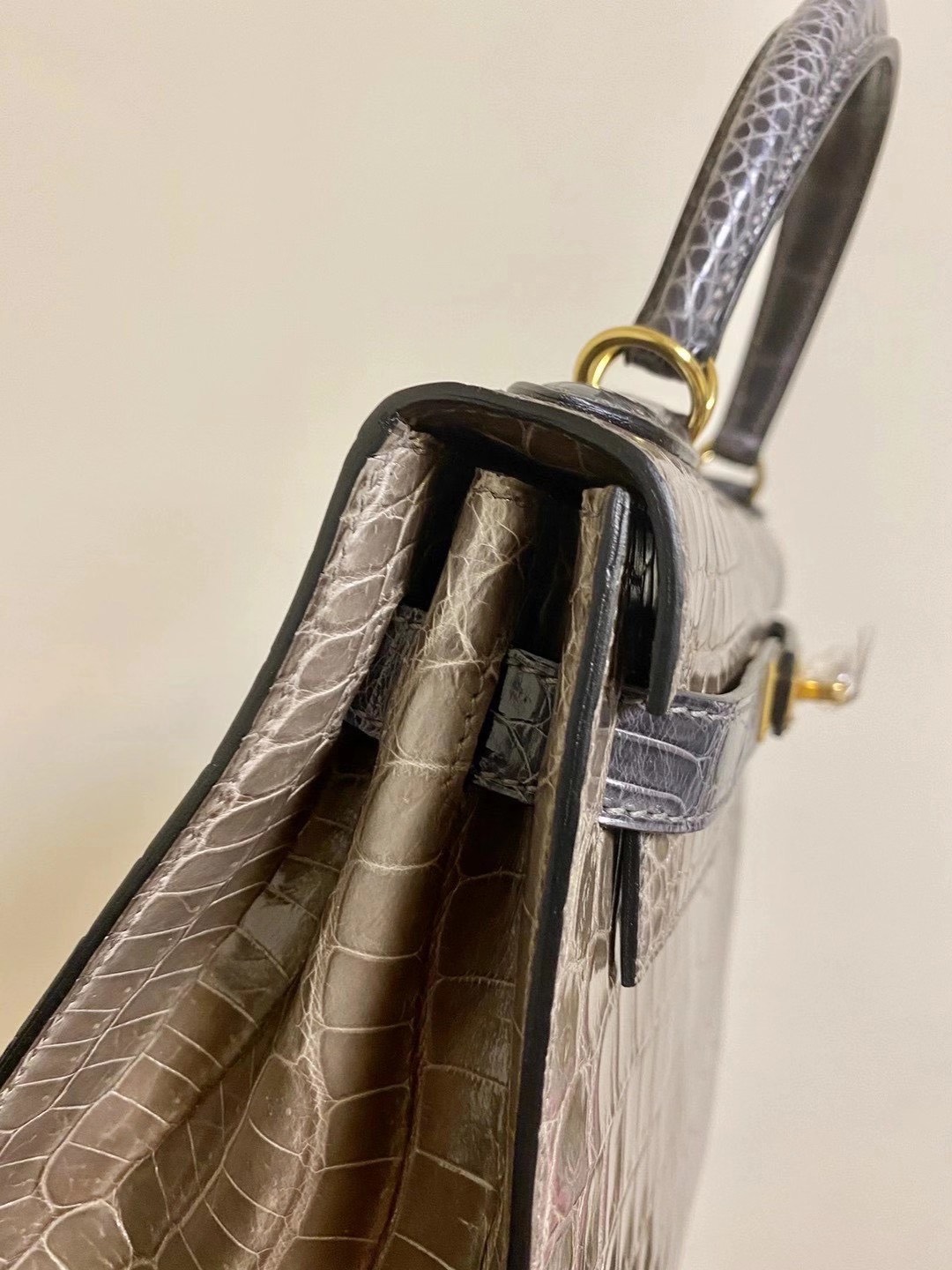 Túi xách nữ siêu cấp –TXSC1043 Túi xách HERMES Kelly Da cá sấu màu xám than bóng