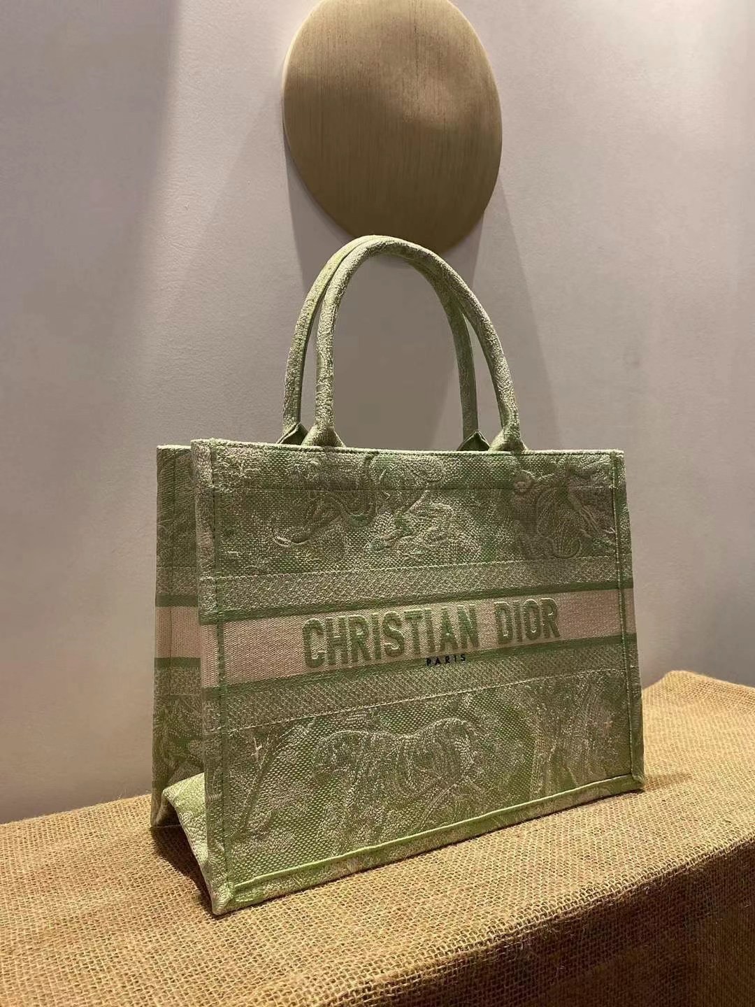 Túi xách nữ siêu cấp –TXSC1101 Túi Xách Dior Book Tote Cỡ Trung Màu Xanh Cốm