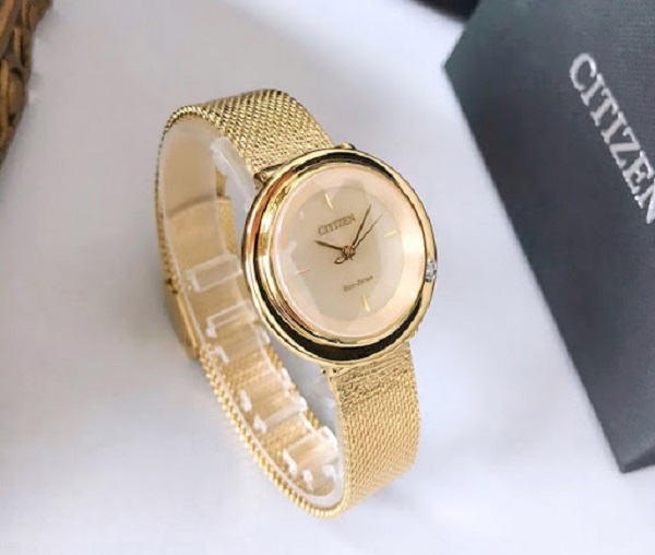 Đồng hồ Citizen nữ với thiết kế tinh tế
