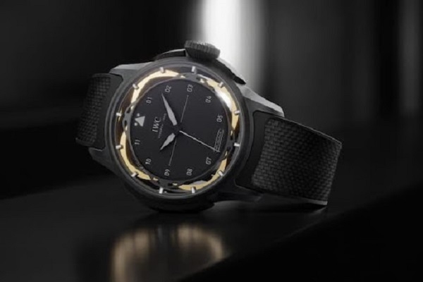 Đồng hồ IWC Big Pilot’s Shock Absorber XPL