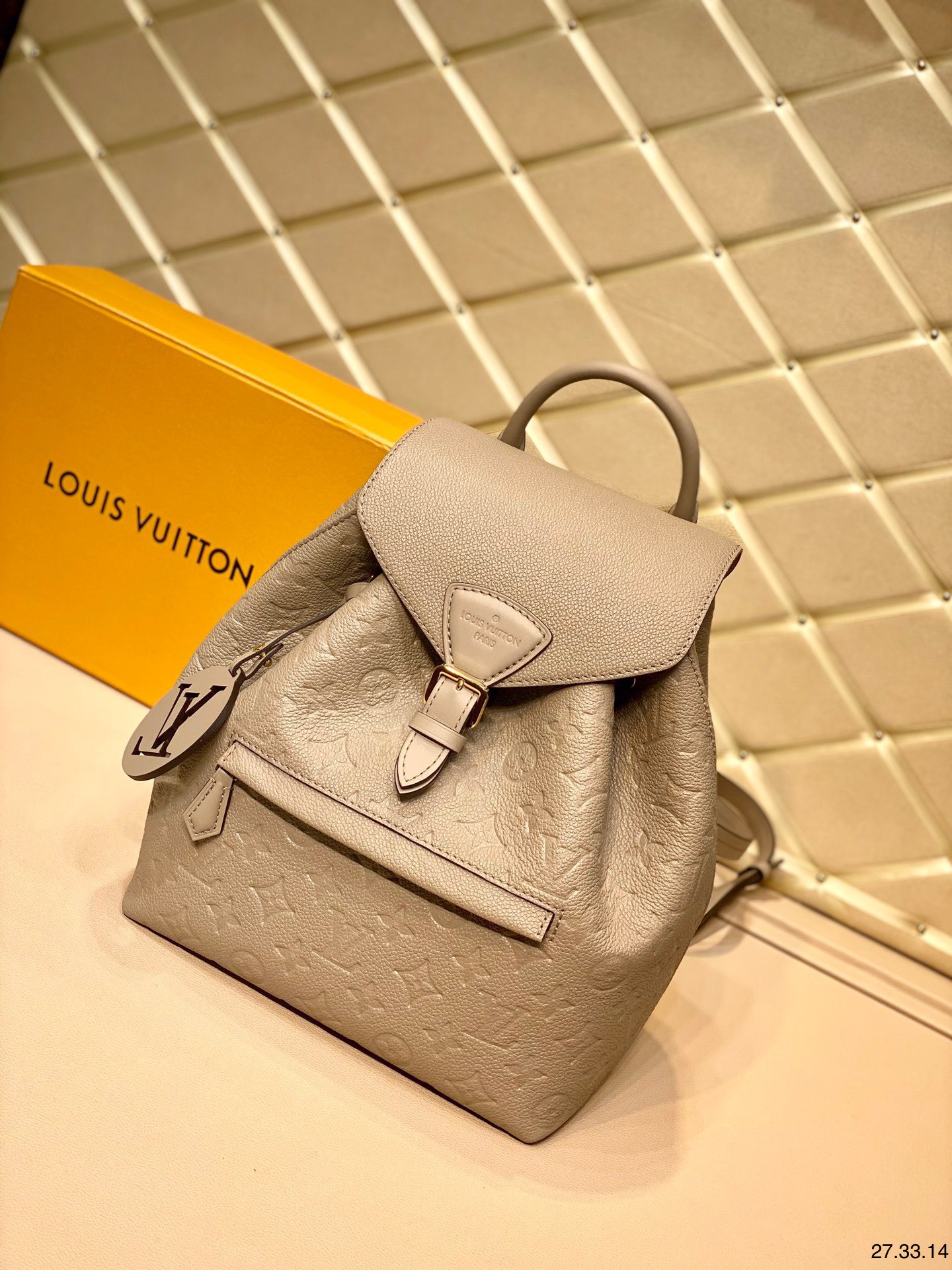 z2669047205199_7bf5f74522c2968c1031f5b95fcfa47c Túi xách nữ LOUIS VUITTON siêu cấp –TXSC1189