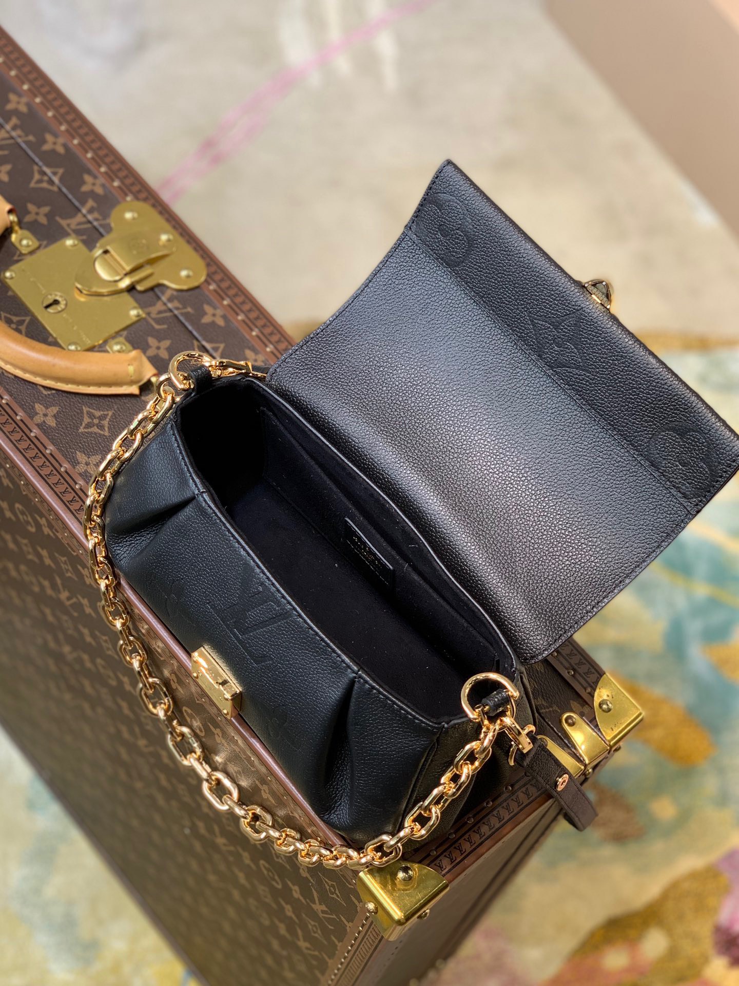 z2682806258918_8c8dec7dc5782dbe36e5643867a55696 Túi xách nữ LOUIS VUITTON siêu cấp –TXSC1198