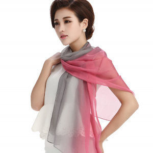 Thắt khăn theo kiểu quàng cổ đơn giản