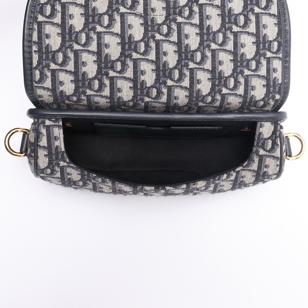 z2940946153524_aeaee540e58e00d0e9735e653e51397e Túi xách nữ Dior Bobbi East-West vải jacquard Oblique màu xanh