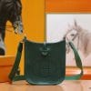 Túi đeo chéo Hermès Mini Evelyne 16 Amazone màu xanh lá