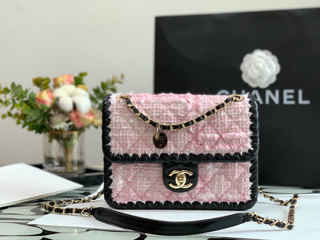 z3164987276287_3389d753b4a86d0950507763707ddf63 Túi Mini My Own Frame Flap bằng da bê bện vải tweed màu hồng đen