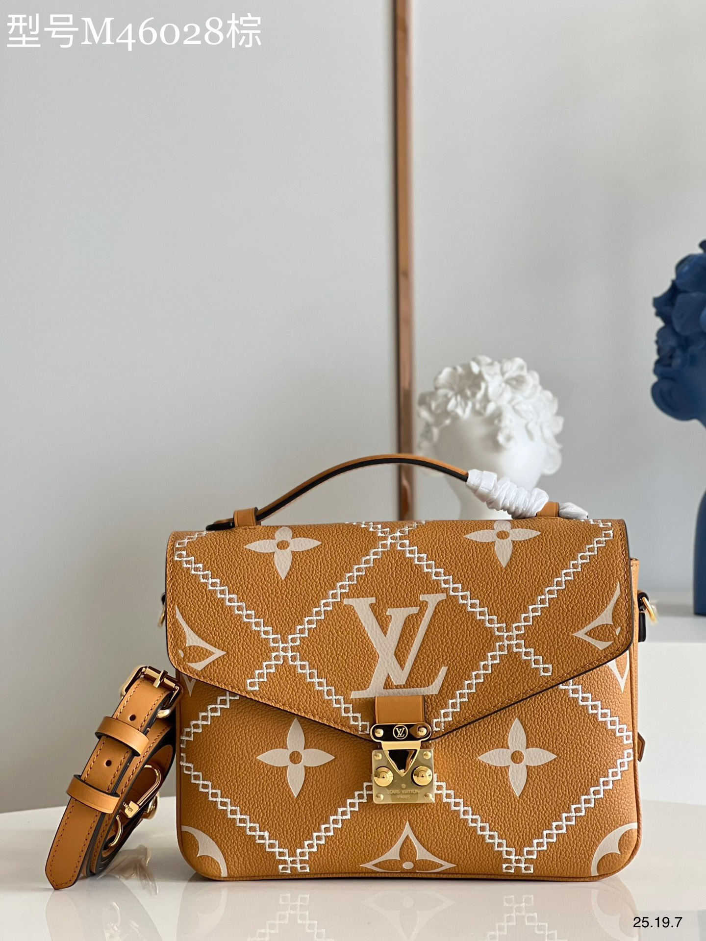 z3165004865728_d6b28d953ab3c17277c027a58616afce Túi xách nữ Louis Vuitton siêu cấp –TXSC1420