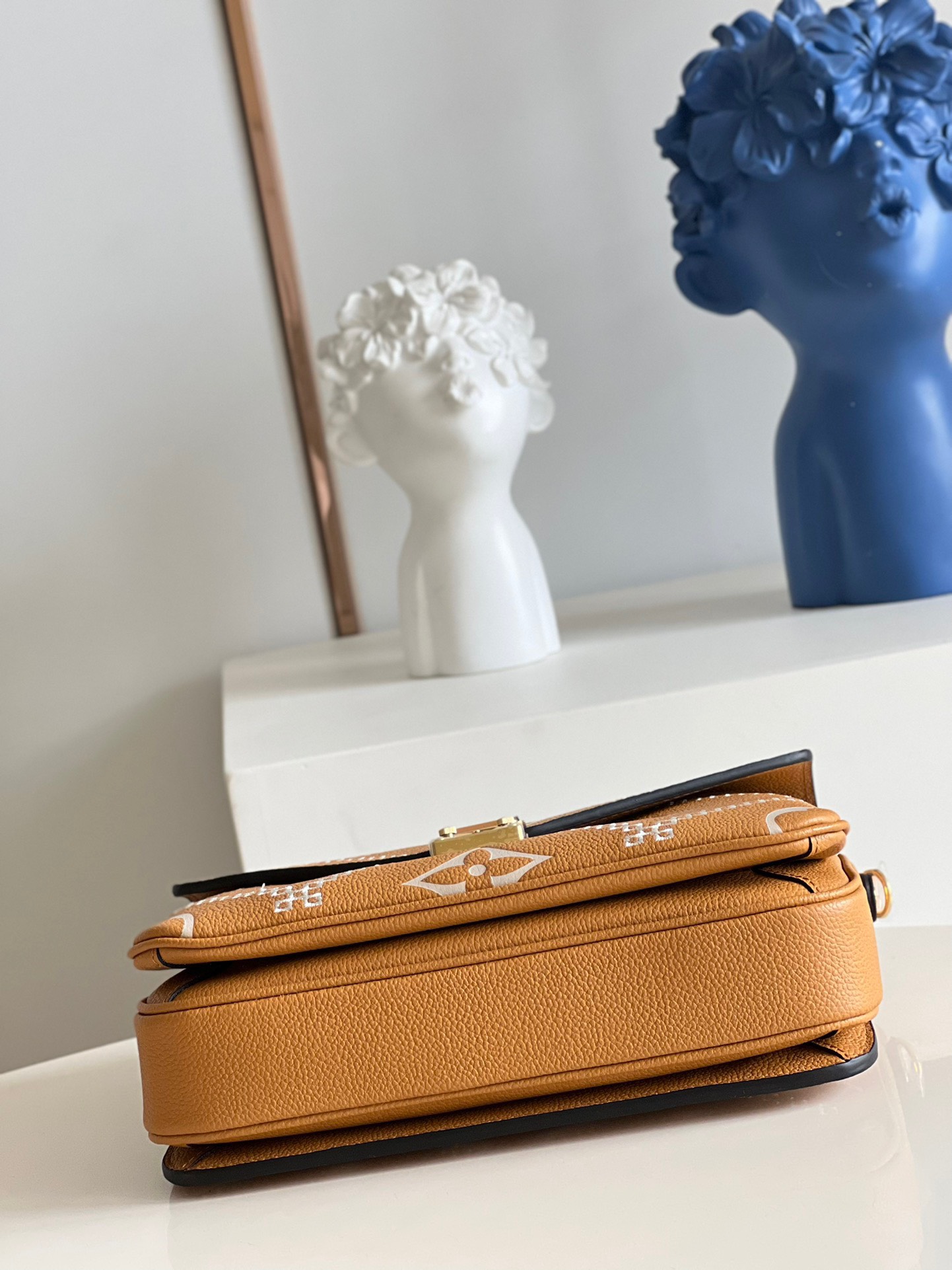z3165004867833_e3651ca22f847d9c92661a7ab638e434 Túi xách nữ Louis Vuitton siêu cấp –TXSC1420