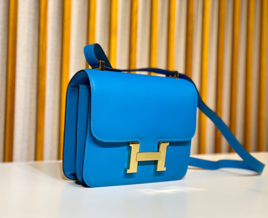 z3213135200597_6d775596b399d0d675246725b1b6f12a Túi xách Hermes Constance 18 với khóa da thằn lằn màu xanh