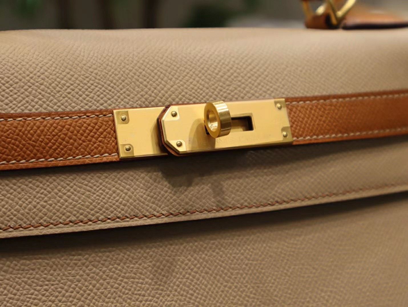 z3290952026380_30a0534589254fca503d1f32e6ca7b23 Túi Xách Hermes nữ Kelly Size 25 Da Epsom Nâu 2 Màu