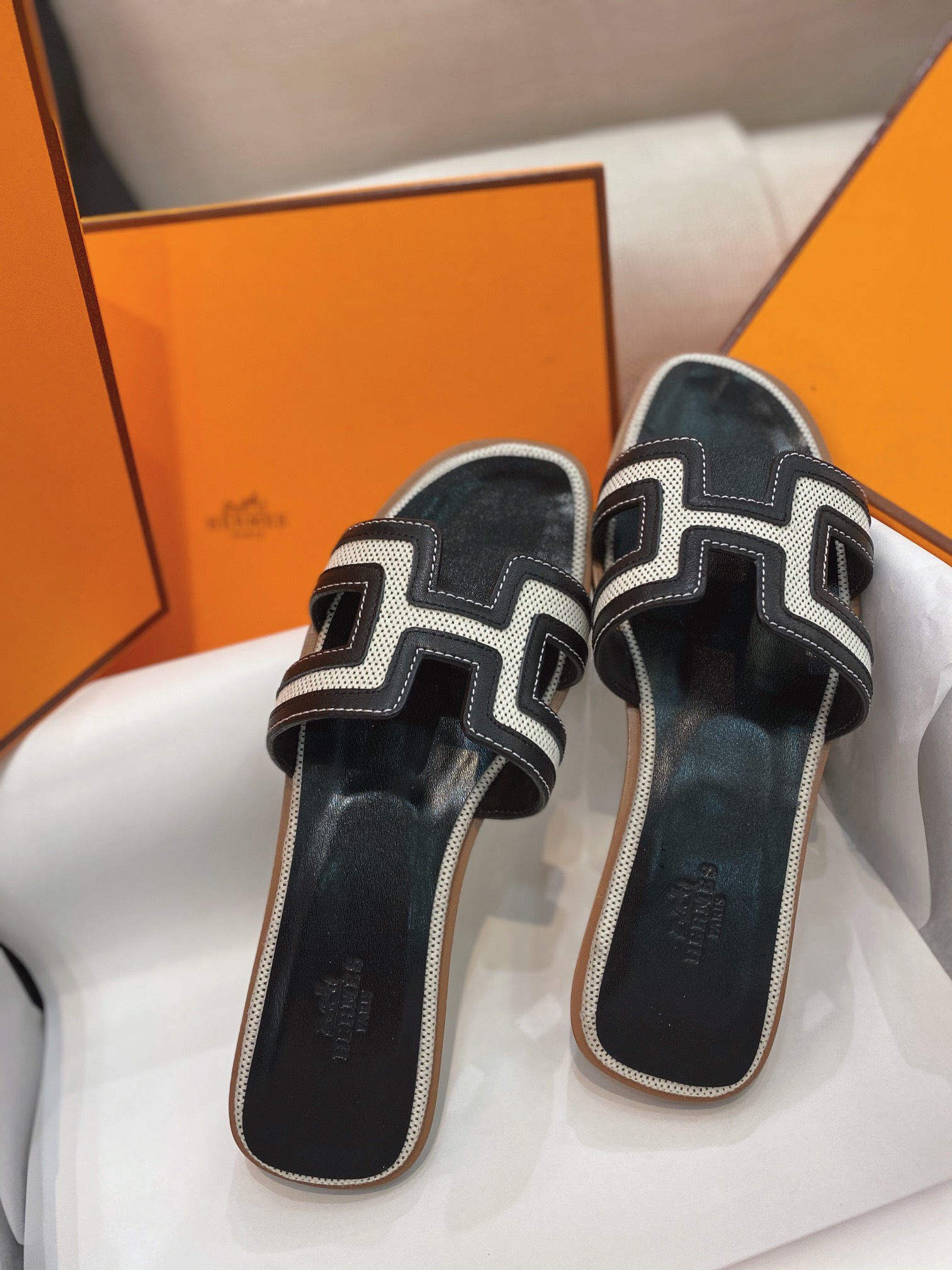 z3331513930235_d973938a309ff37537bbd64ea362c6fb Dép nữ Hermes siêu cấp GNSC1517 11