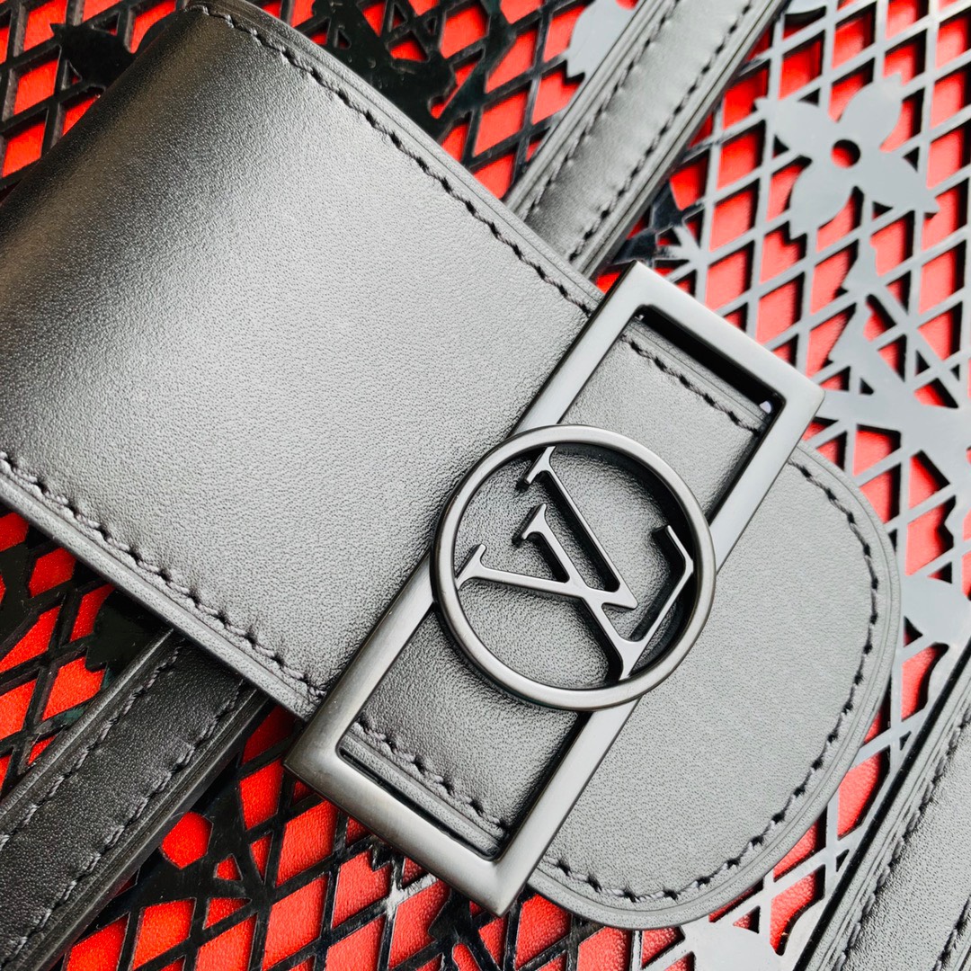 z3368634580434_06aa90f78e91268a6ef7a6a8b905ccc7 Túi xách nữ Louis Vuitton Patent Calfskin Laced Monogram Dauphine Chain Wallet