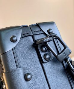 Túi Nữ Louis Vuitton Petite Malle Màu Đen Đỏ
