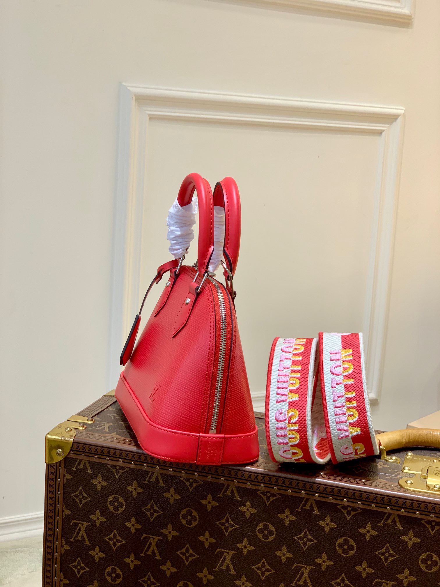 z3430383887350_5bcccf0dfe7f22bc0cf3ace71efd0a0b Túi xách nữ Louis Vuitton Alma BB Epi Coquelicot