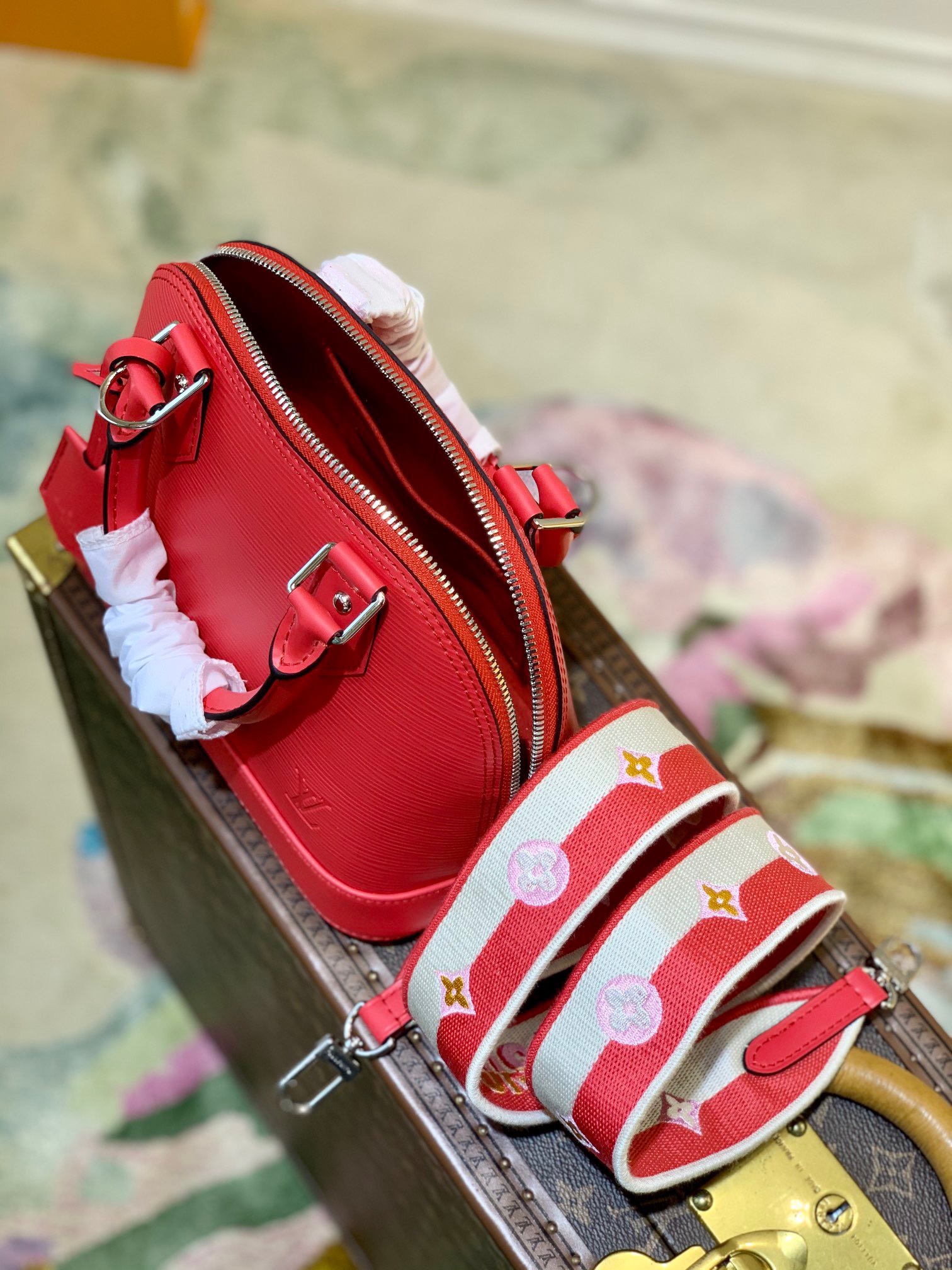 z3430383978390_17ecf4505171d98d6de9134559b52ee6 Túi xách nữ Louis Vuitton Alma BB Epi Coquelicot