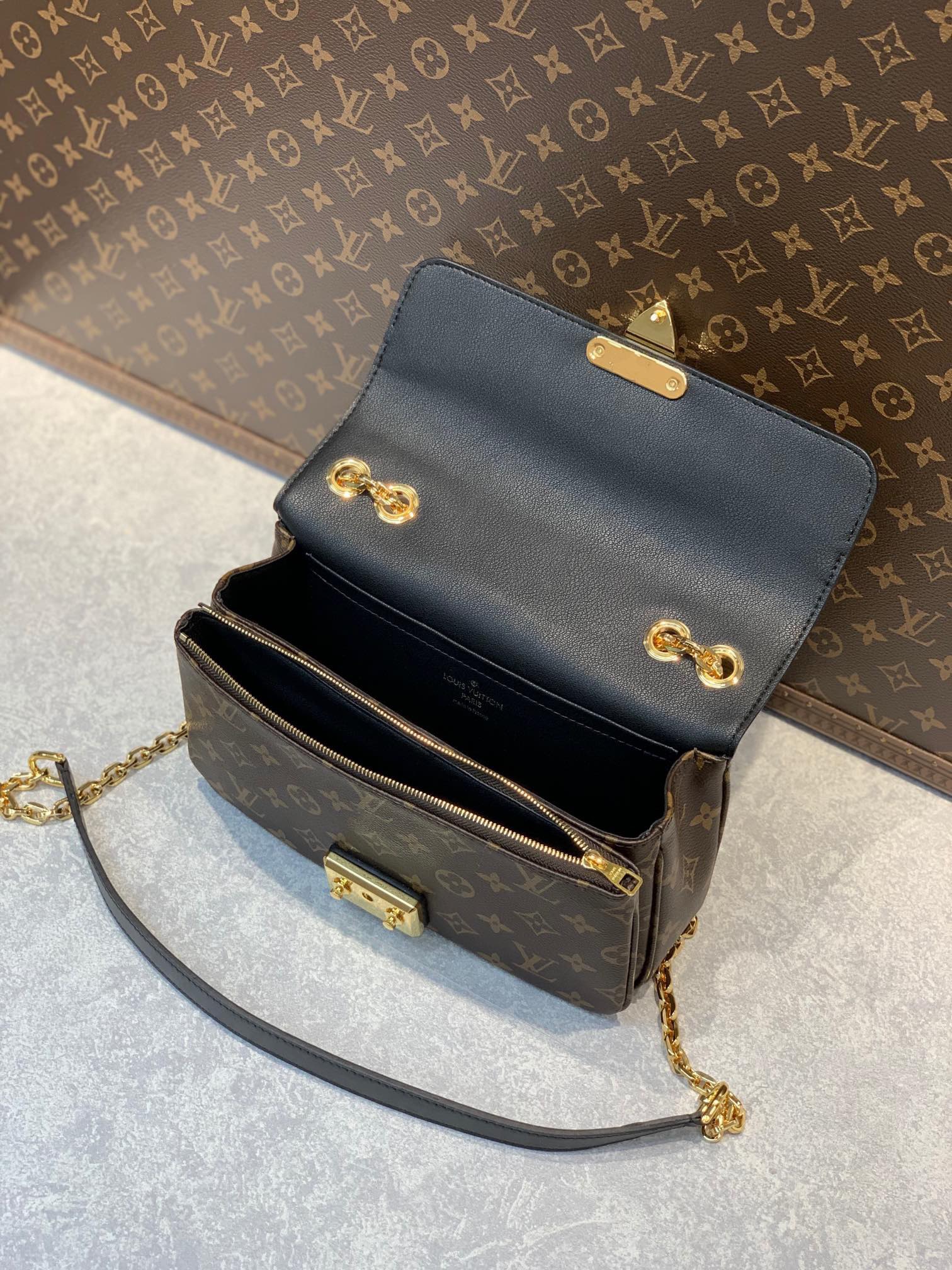 z3435111645012_c105c2eb27cc90ce237d4568a111129d Túi xách đeo chéo Louis Vuitton Monogram Marceau Màu Đen