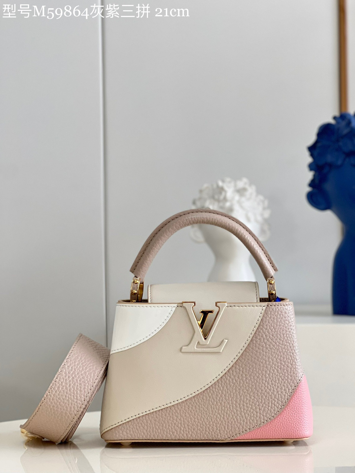 z3447063586291_af4f8d78b27e75dcddb9a41f385e90a6 Túi xách Louis Vuitton CAPUCINES BB Màu Be Vani
