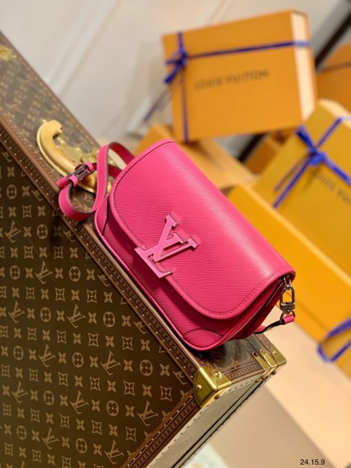 Ưu điểm túi xách Louis Vuitton hồng