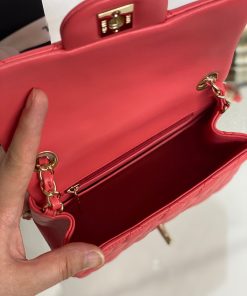 Túi Chanel Classic Mini Flap da cừu mạ vàng màu đỏ
