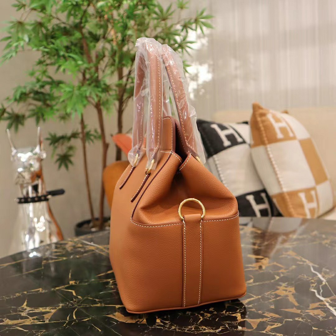 z3580128489808_7a8c6d18a47880deeb390ad470789e83 Túi Xách Hermes Toolbox 20 Màu Nâu Siêu Cấp