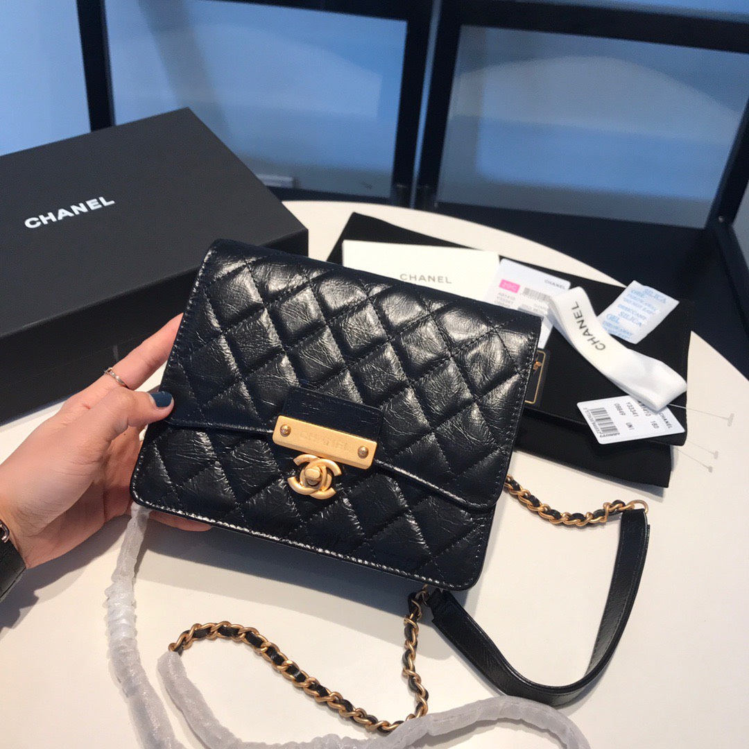z3595273699005_5f7694d7f5e4c3ac368d54276f2a20c8 Ví Chanel nắp gập màu đen màu đen