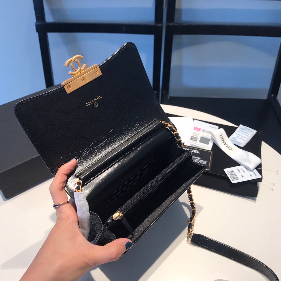 z3595273718363_6a0558e853c5736eff6eb14052e35807 Ví Chanel nắp gập màu đen màu đen