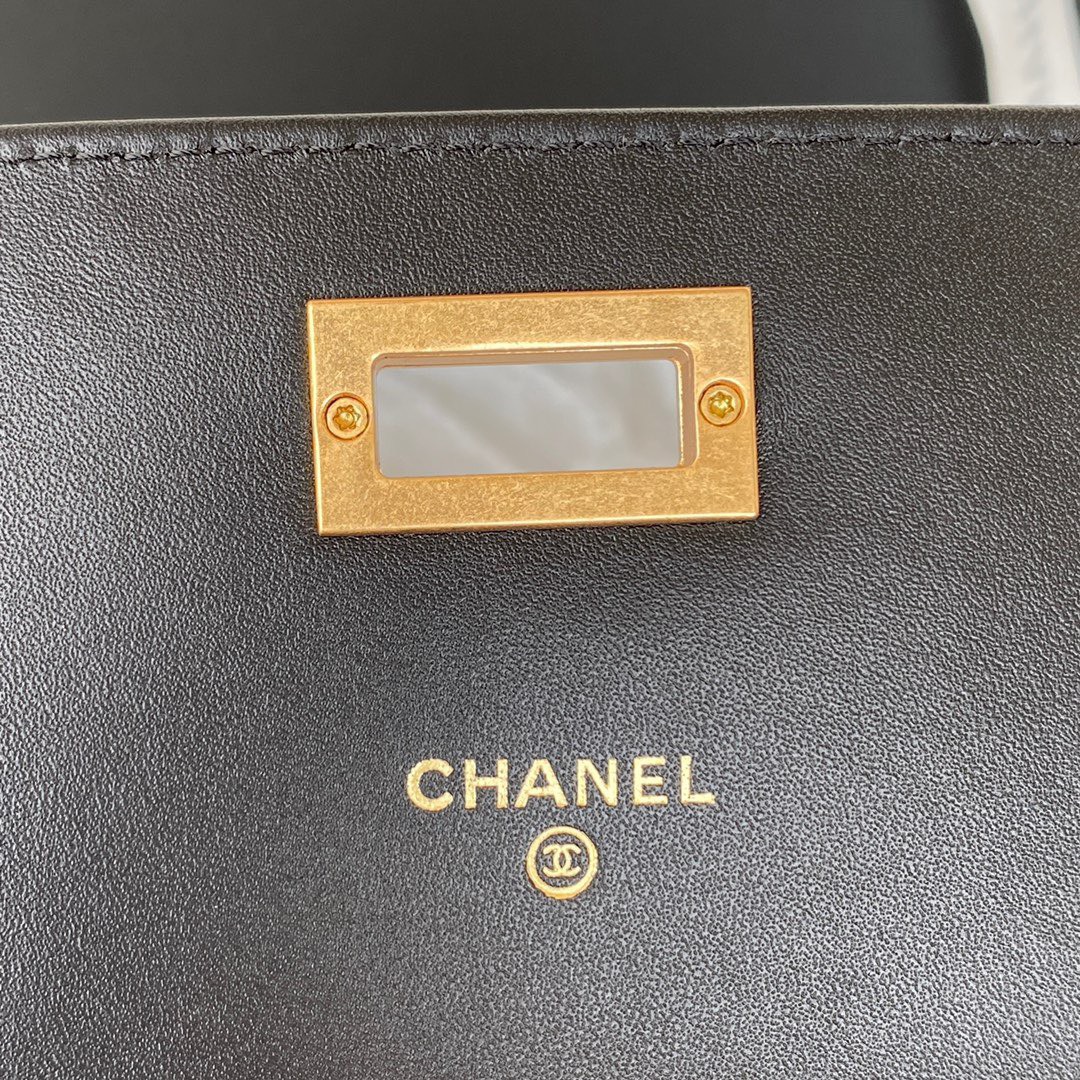 z3619568857042_60e1b3657adccc485764291b9a03dcb3 Túi xách nữ Chanel chần bông da mềm dây xích vàng màu đen