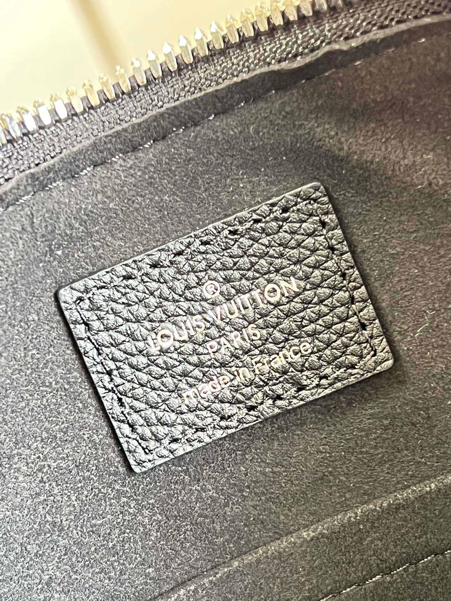 Túi Xách Siêu Cấp - Địa chỉ mua túi xách Louis Vuitton Why Knot MM Monogram Mahina màu đen siêu cấp