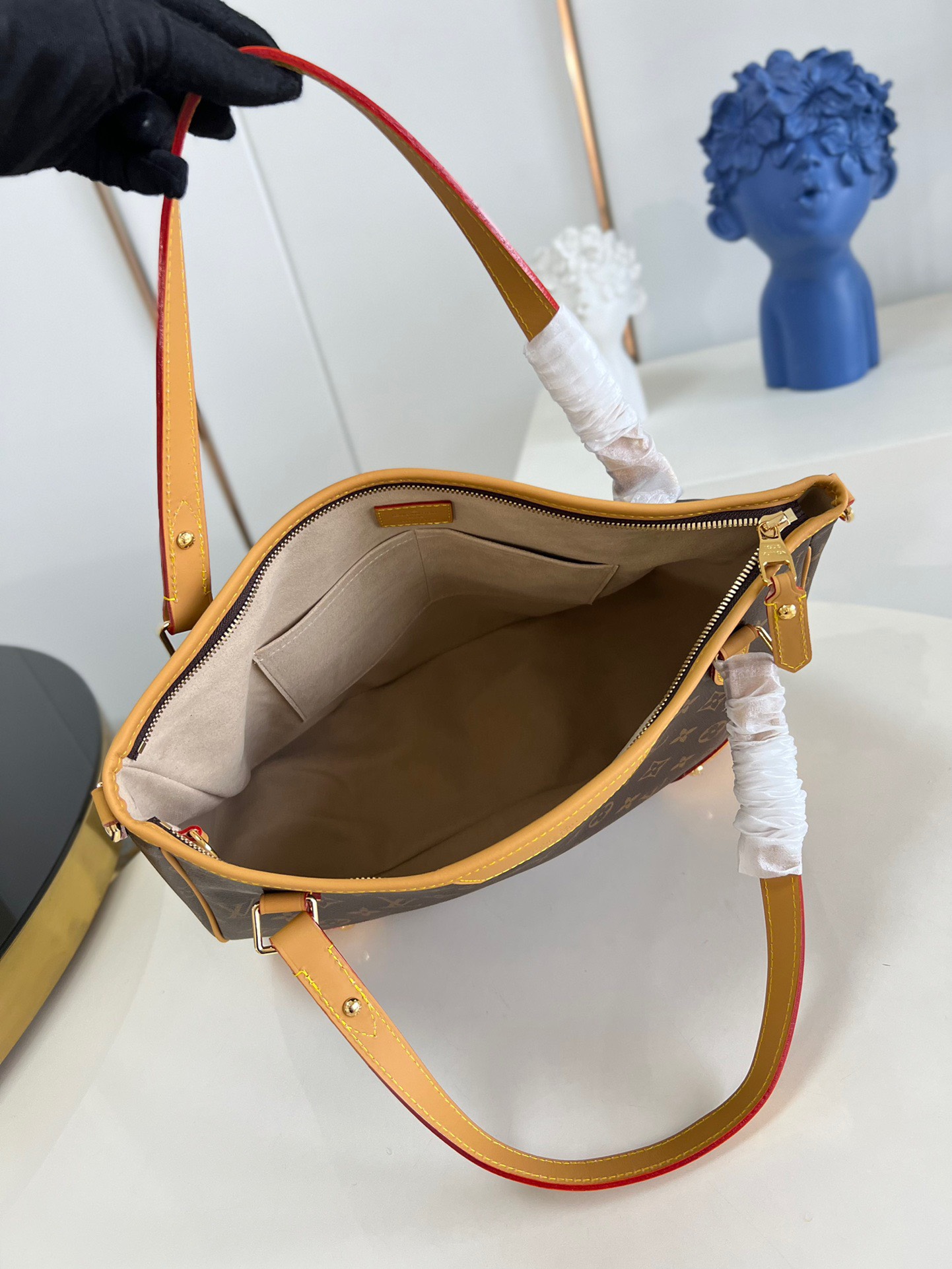 z3647595012238_399b824c6d951d712dfafedf5c6dce4b Túi xách Louis Vuitton Monogram Estrella MM màu nâu