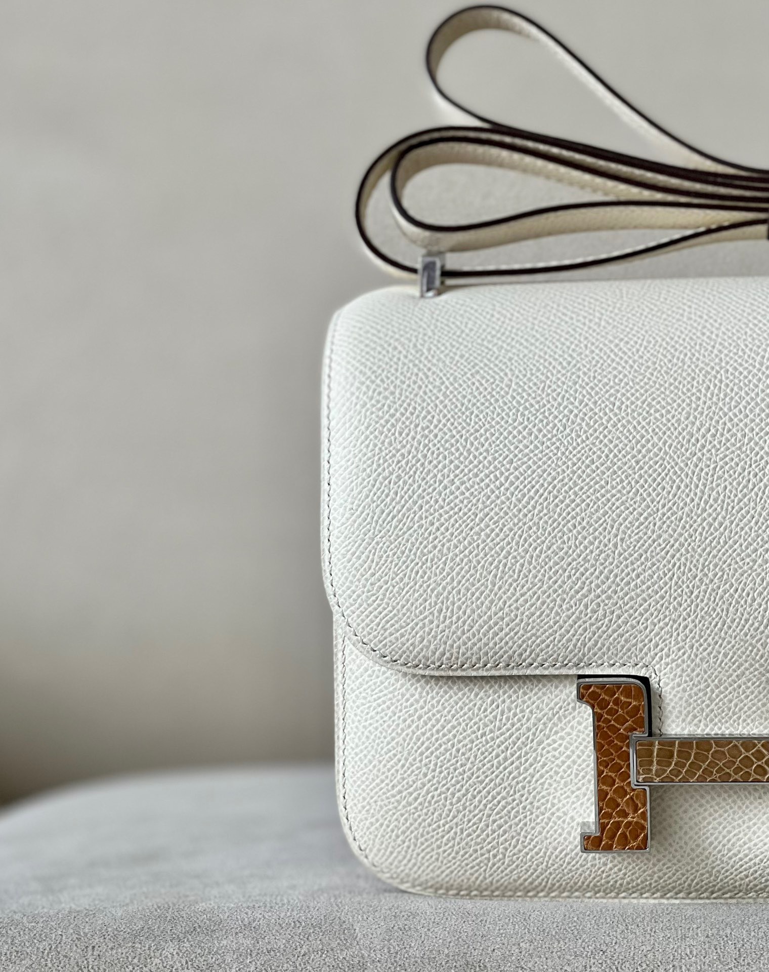z3824752185191_a02eb2f09ca102ba4676727b876d5b62 Túi xách Hermes mini Constance 19 Màu Trắng