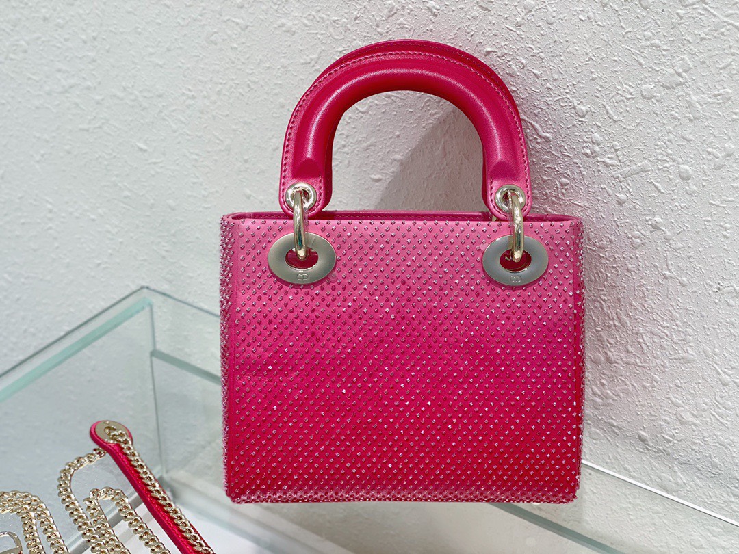 z3928062943813_b20b290857c45cc79cff950ae93902d5 Túi Xách Christian Dior Lady Cannage Màu Đỏ