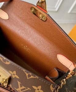 Túi xách Louis Vuitton Monogram Bitsy Pouch Màu Đen Nâu