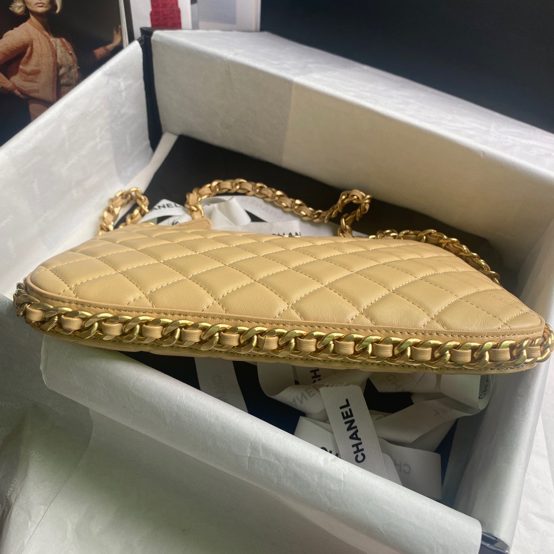 z4571421633831_271de1b7a6f082e12cb8d7c8547f6a82 Túi Đeo Vai Nữ Chanel 23B Hobo Handbag Màu Be