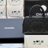 Túi xách Chanel CC Quilted Caviar Bowling Màu Đen