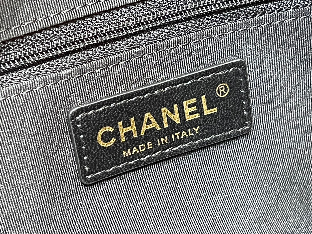 z4744995287410_cd8cd468f667e2b8f14b158e52dfa575 Túi xách Chanel CC Quilted Caviar Bowling Màu Đen