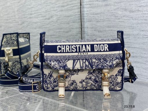Vì sao túi Dior thổ cẩm được ưa chuộng hiện nay?