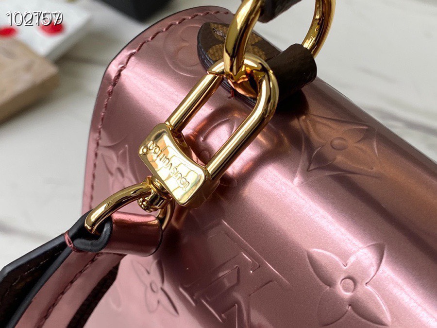 z4860333460890_c3e531e9c30e4caa586d09d6f7914f0f Túi xách nữ LV Spring Street Monogram Vernis Màu Hồng hàng hiệu