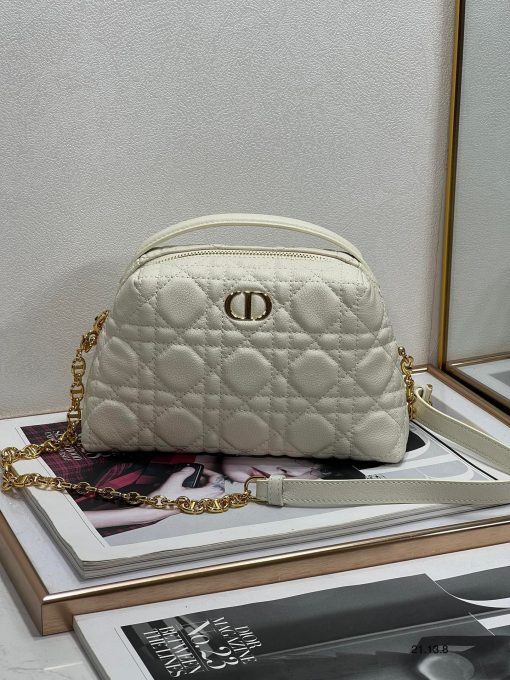 Giá túi Dior trắng chính hãng bao nhiêu?