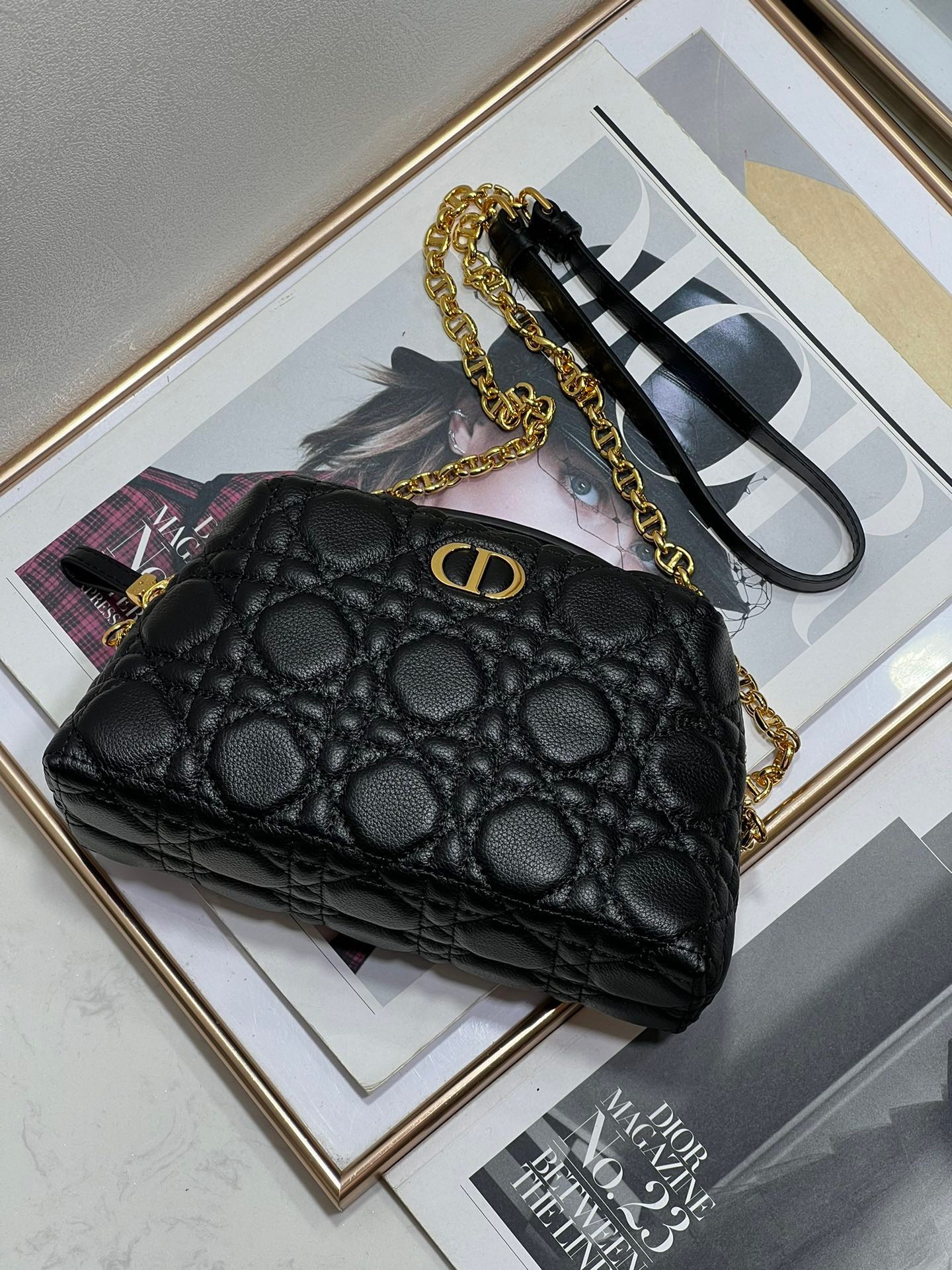 z4935832652548_94bf0cf5ae37109ff779716cc83c5cbc Túi xách Dior Caro Mini Shell D-COSY Màu Đen