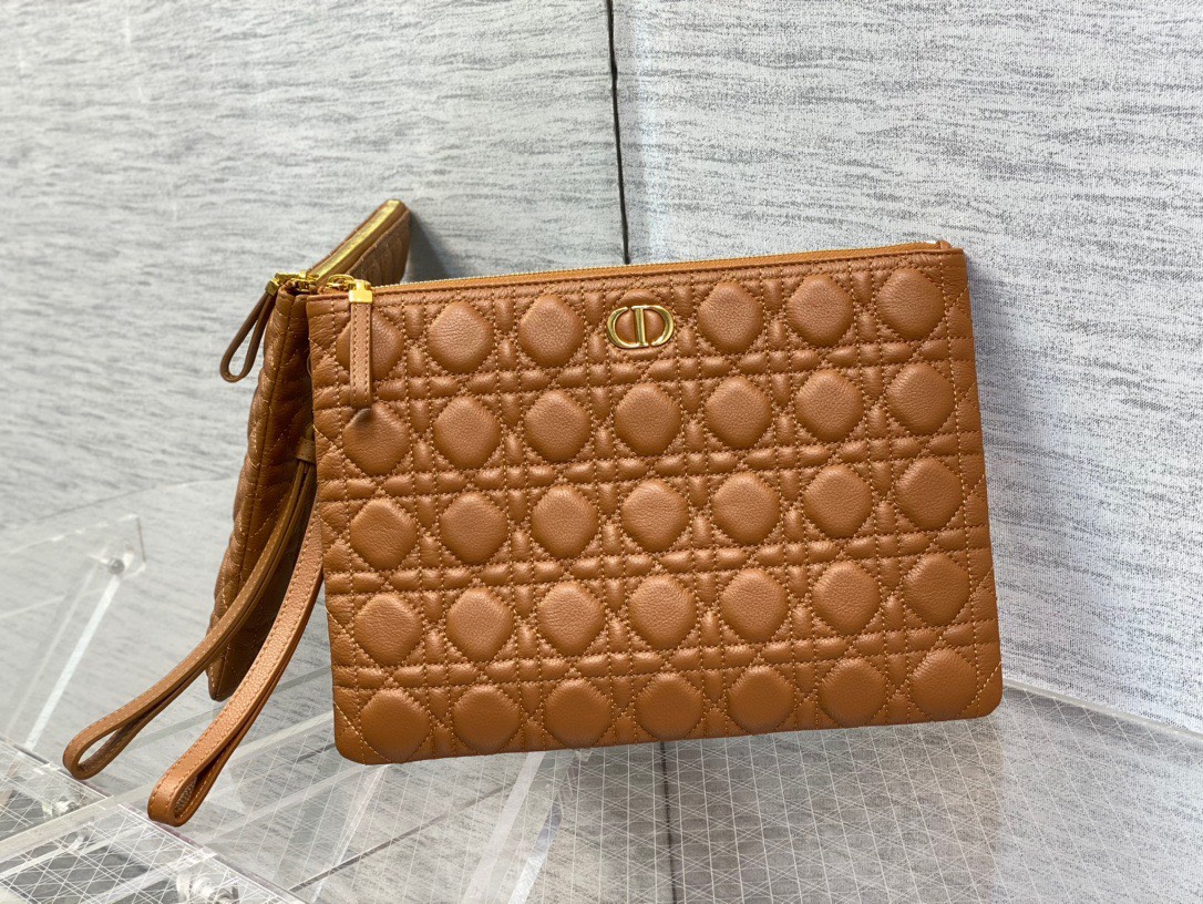 z5110440891272_4150780fc388398eb8ba6c0e2b0cb076 Ví nữ DIOR hàng hiệu –VNSC2063