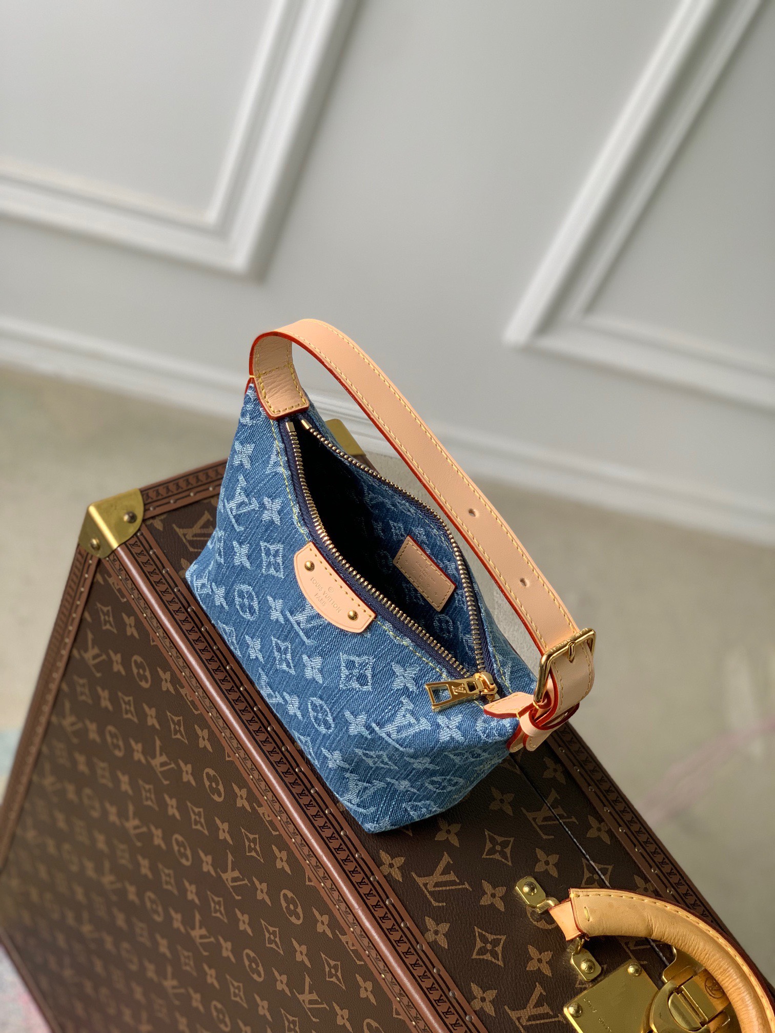 z5196925007161_86b80dcbc754f04ad38878295fdb8c53 Túi xách LV Hills Pochette Bag Monogram Denim Màu Xanh
