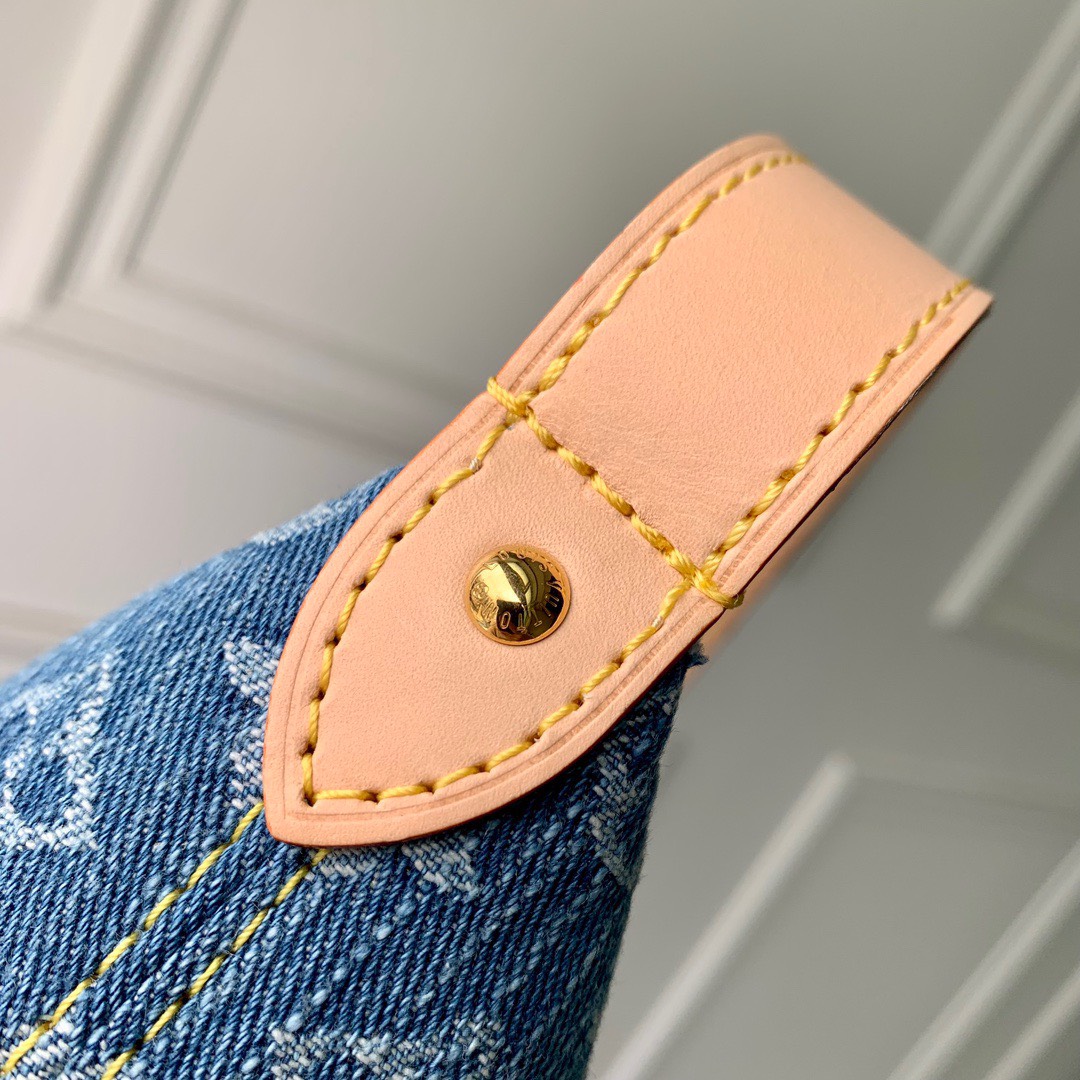 z5196925012668_e5e2c3d7295da9715c4486f4f2704d4d Túi xách LV Hills Pochette Bag Monogram Denim Màu Xanh