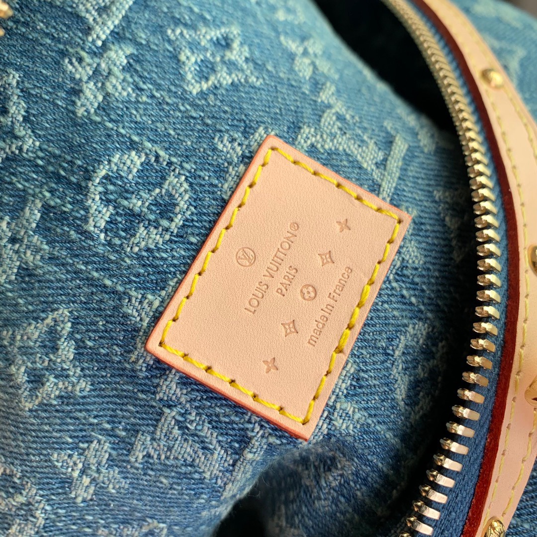 z5196925956855_24743b76ec4b74b5364fcc2143cb7d99 Túi Xách LV Bumbag da Monogram Màu Xanh hàng hiệu