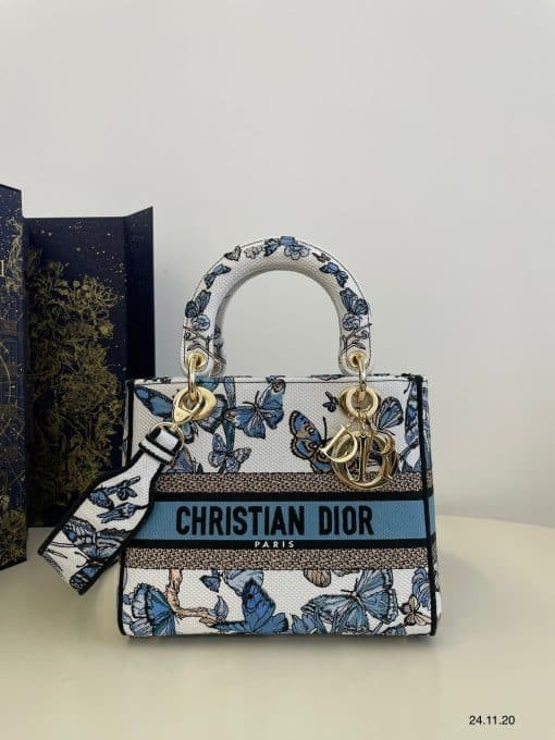 Giới thiệu túi Dior thổ cẩm